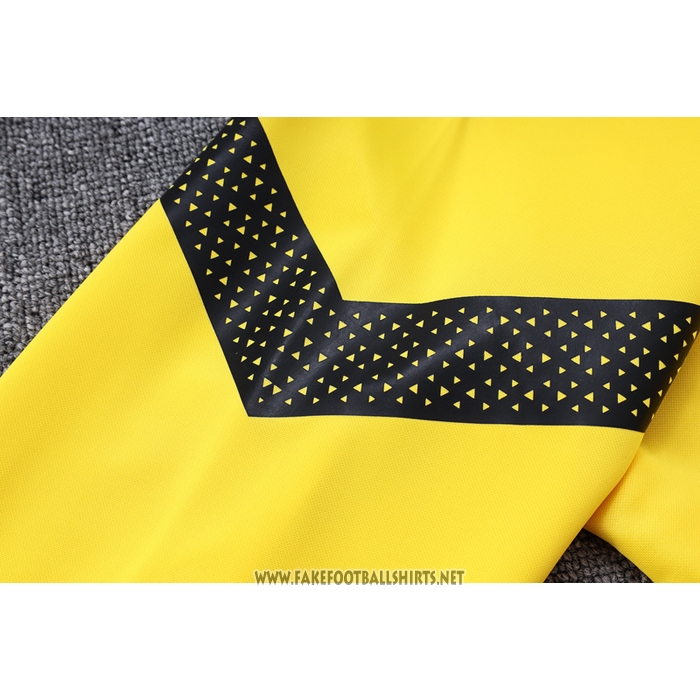 Jacket
 Borussia Dortmund 2022-2023 Yellow
 and 
Black
